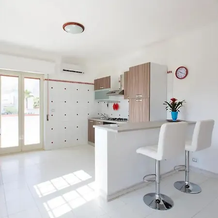 Casa Cavora - Petunie Carini